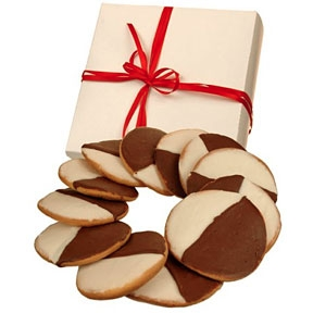 Why Should You Choose to Give Black and White Cookies as a Holiday Gift?